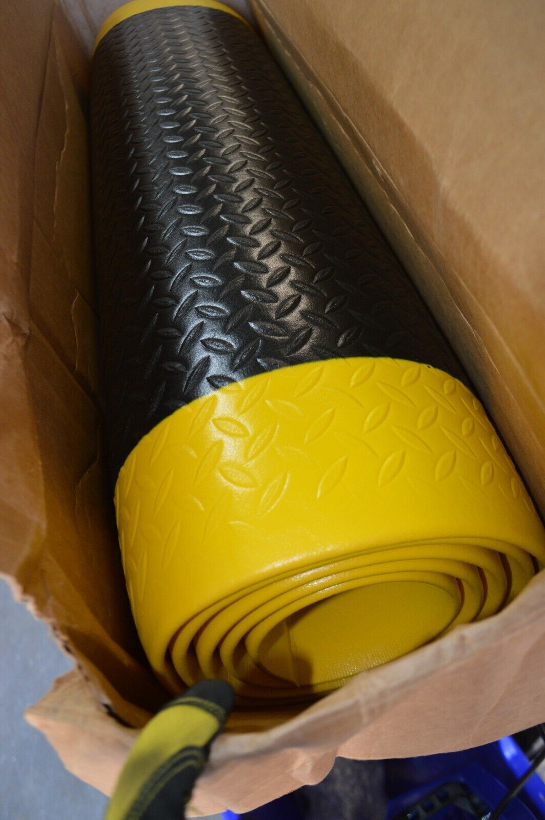 Notrax floor matting, Diamond Sof-Tred w/ dyna shield. Model 1lyz2 - Northside Material Brokers