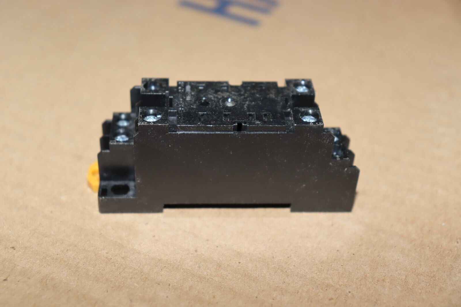 OMRON Relay Accessory: K, 10A @ 250VAC, PYFZ-08-E - Northside Material Brokers