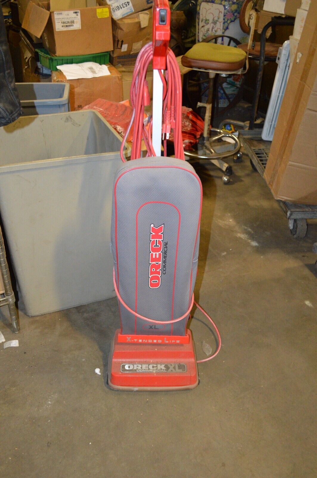 Oreck Commercial XL Vacuum U2000R-1 12" - Northside Material Brokers