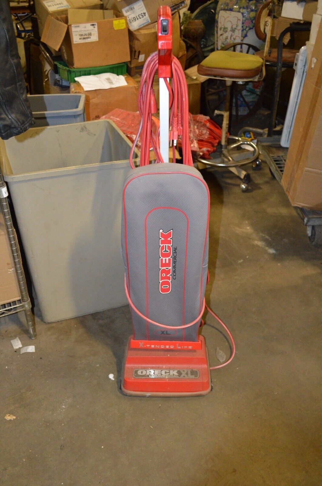 Oreck Commercial XL Vacuum U2000R-1 12" - Northside Material Brokers