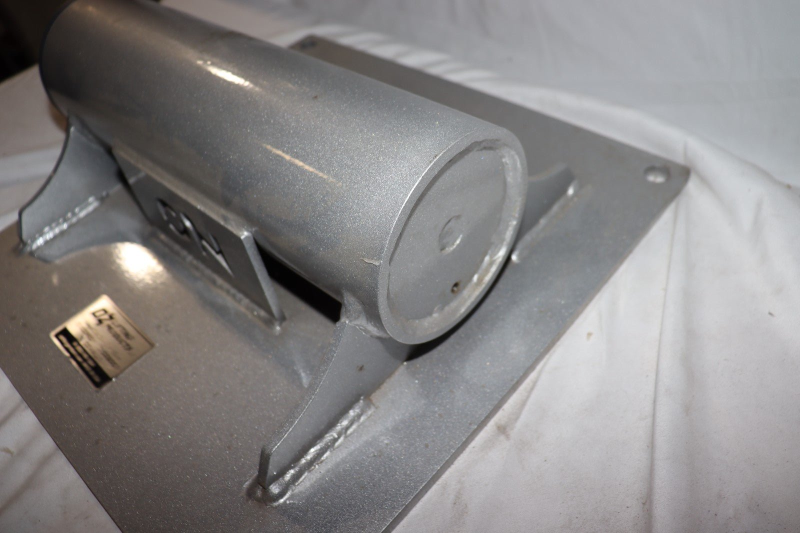 OZ LIFTING PRODUCTS OZWALL1 Wall Mount Base, Steel, 1200 lb. Capacity 53DN42 - Northside Material Brokers