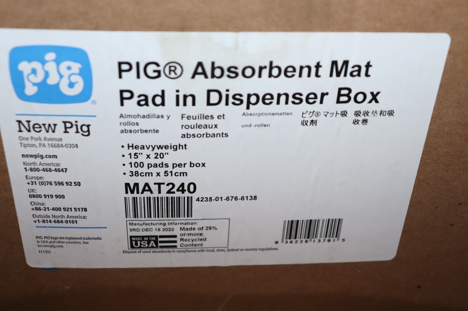 PIG Absorbent Mat Pad: 28 oz Volume Absorbed Per Pad, 22 gal (100 Pads), MAT240 - Northside Material Brokers