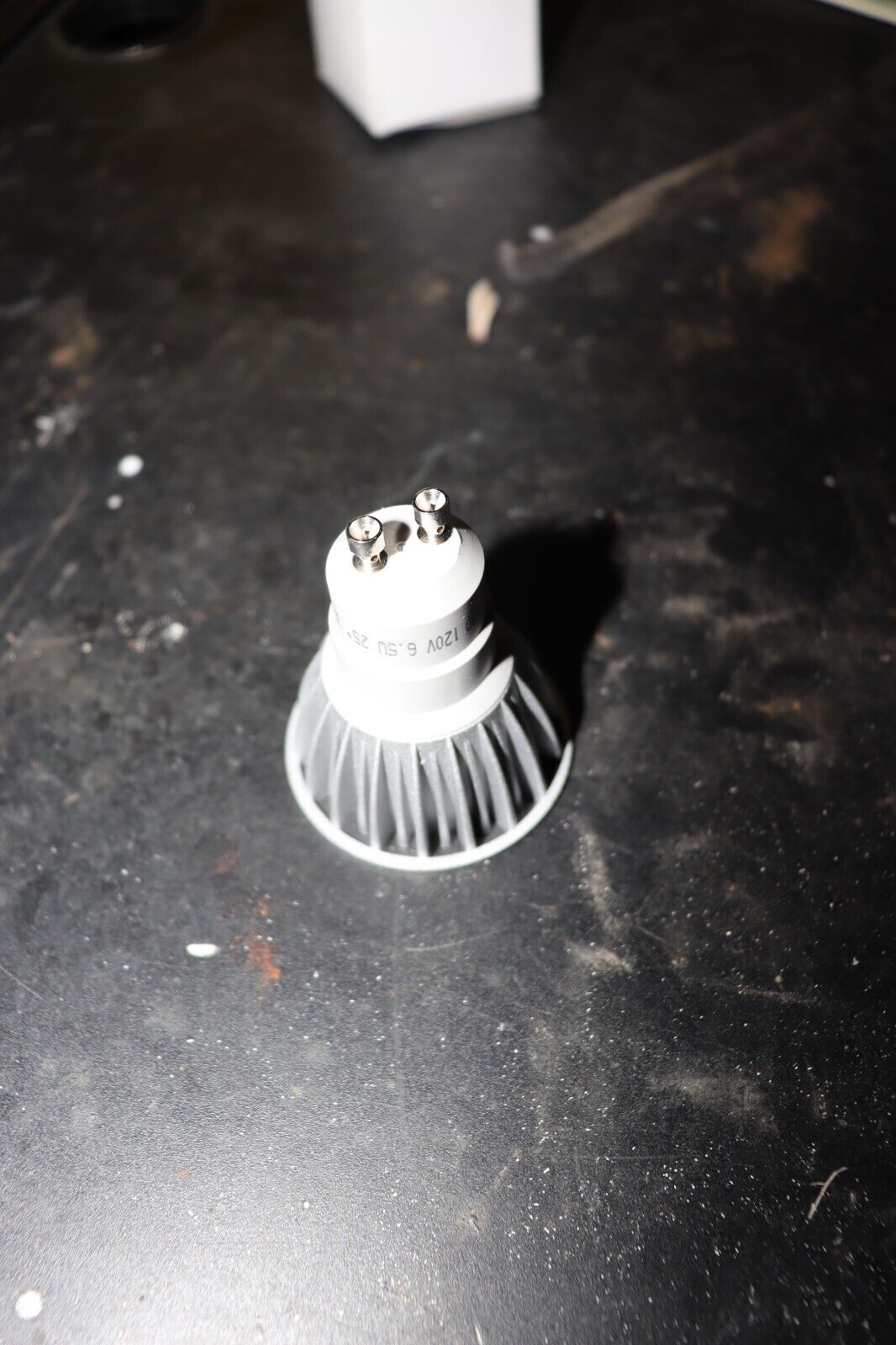 QUANTITY OF 6 - 2 PIN BULB, 6.5W, GU10 LED, 4000k, C-130310-4, NEW - Northside Material Brokers