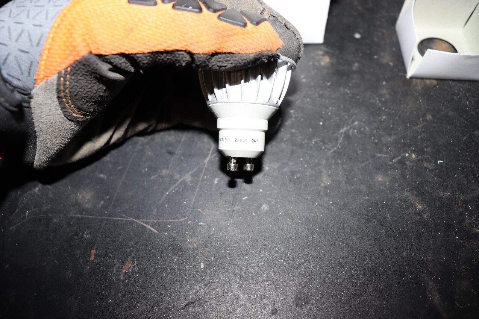 QUANTITY OF 6 - 2 PIN LED BULB, GU10 LED, 2700k, C-130310-1, 120V NEW - Northside Material Brokers