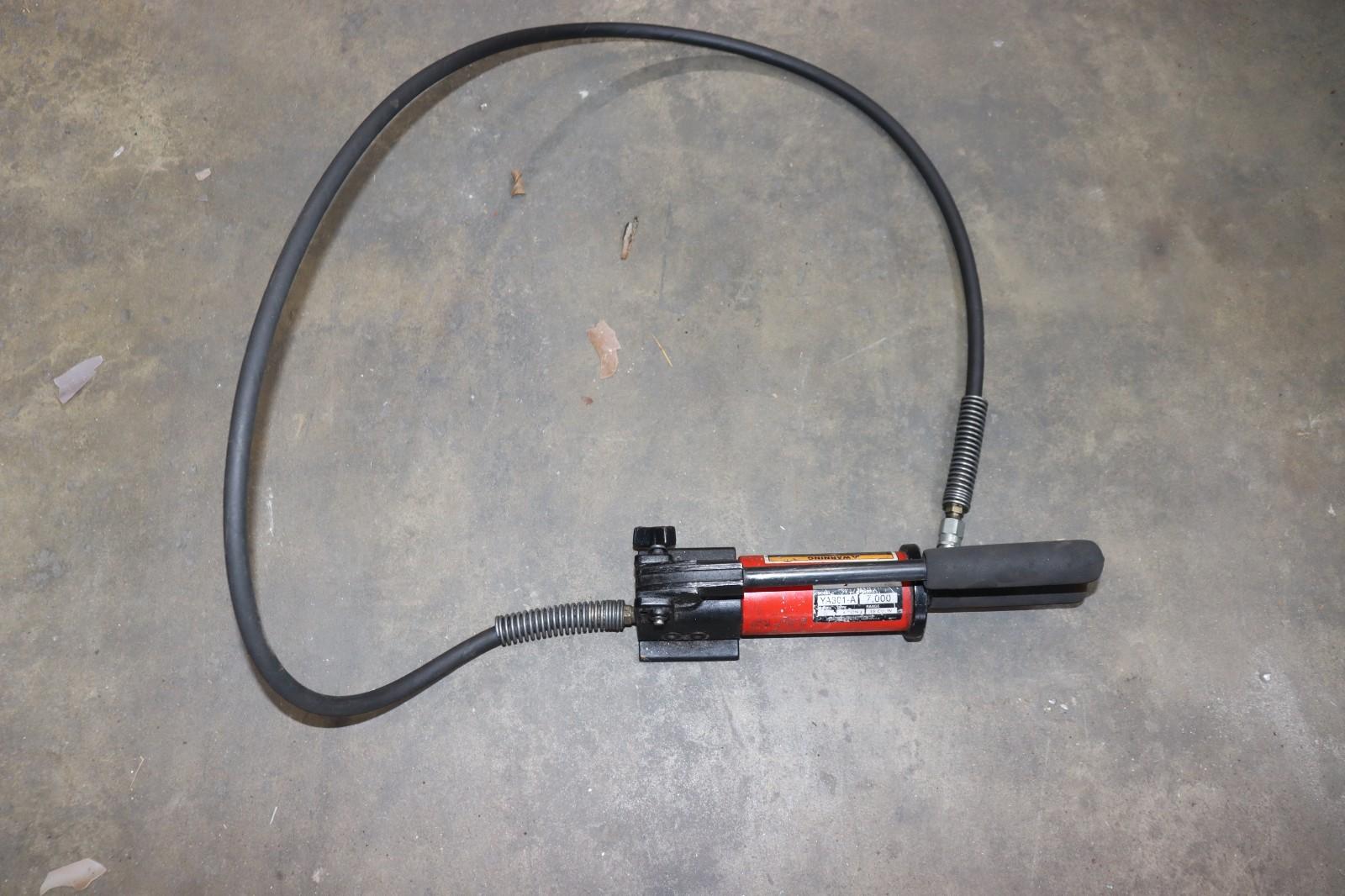 Snap-On Hydraulic Pump YA301-A 4 Ton, 7,000PSI, Used - Northside Material Brokers