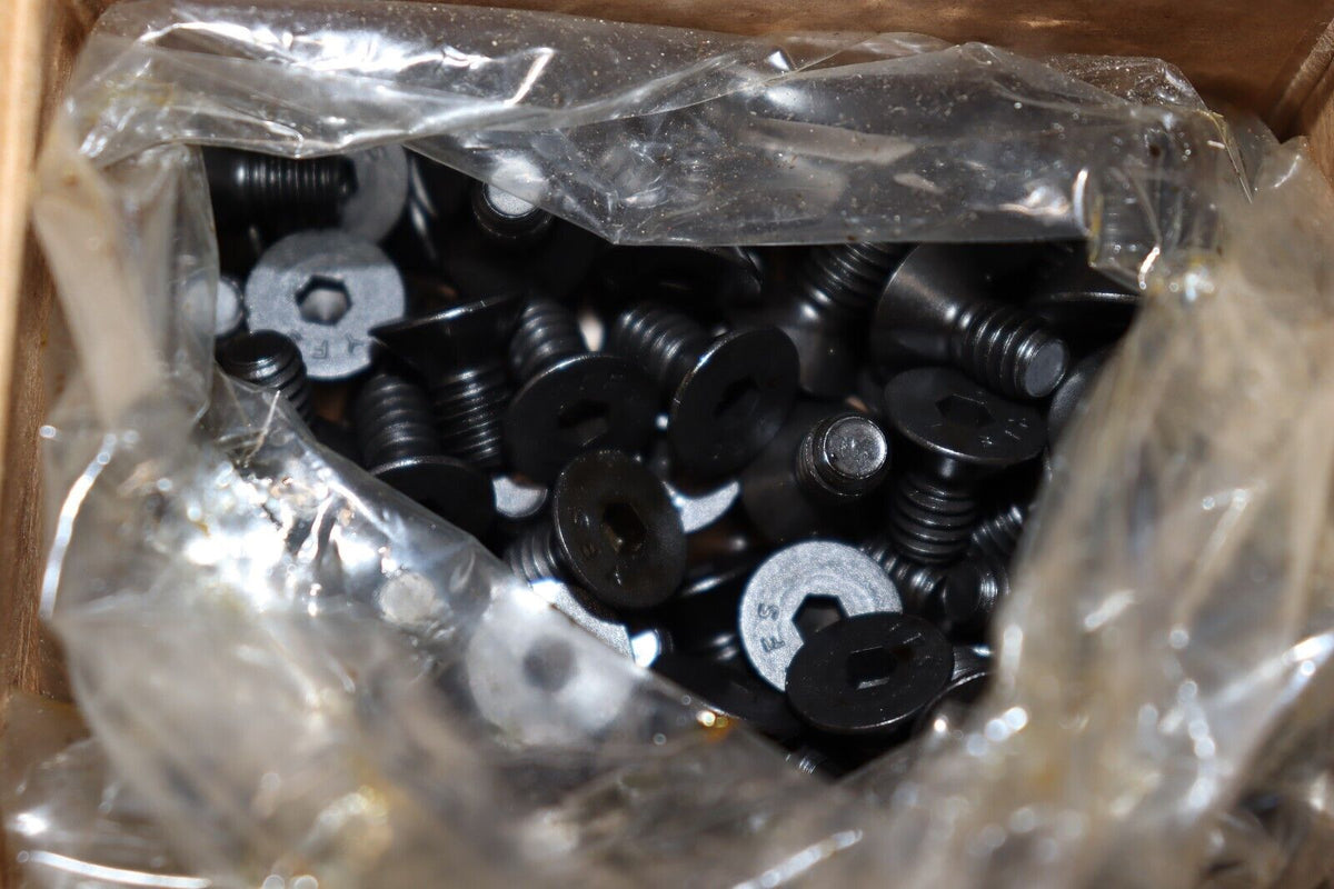 Socket Flat Head Cap Screw, Flat, 1/4"-20, Steel, 100 Pack, Hex-Key Head, 4XU75 - Northside Material Brokers