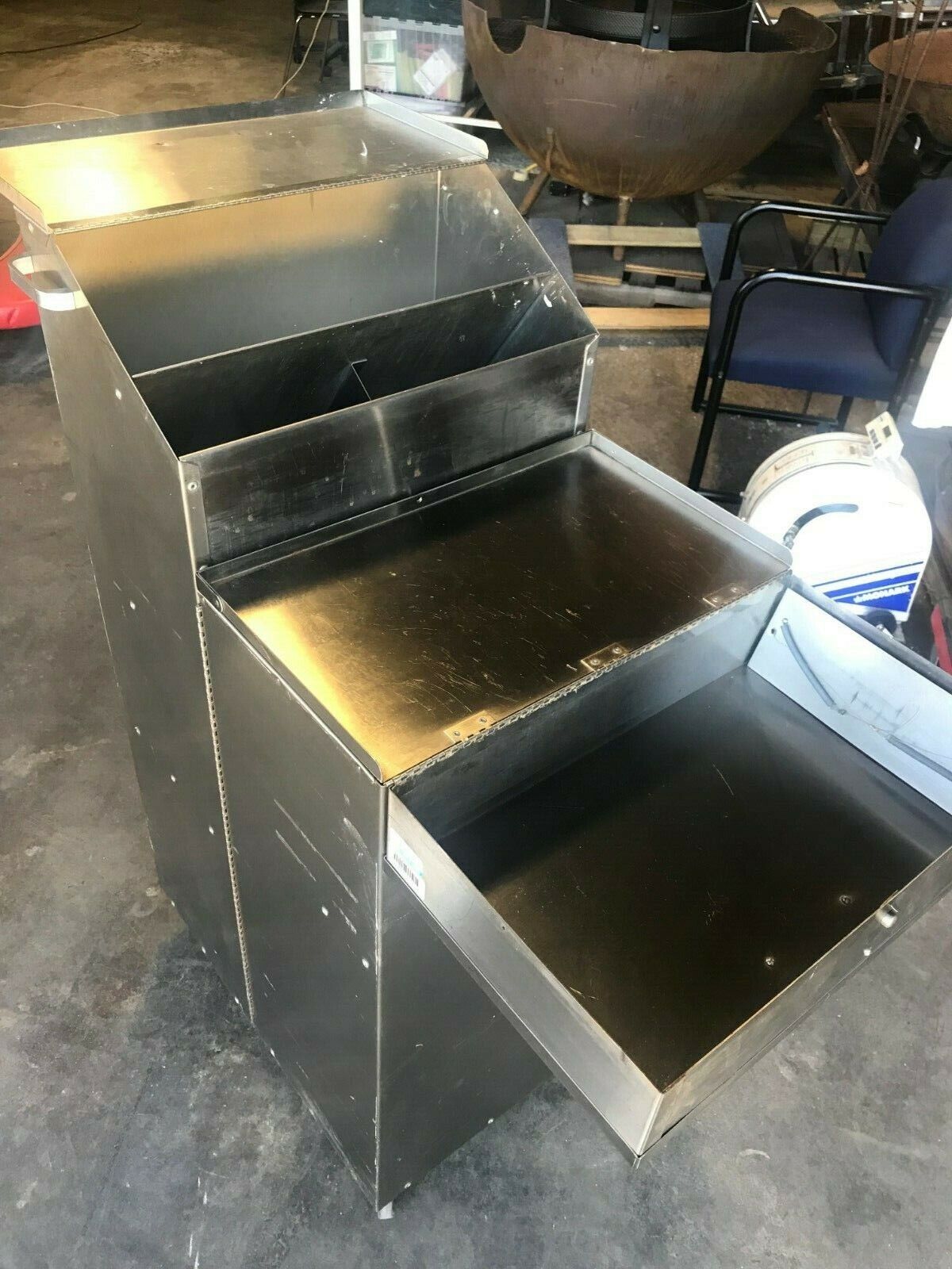 Stryker Plaster Dispenser, Stainless Steel, Mobile - Prop - Northside Material Brokers