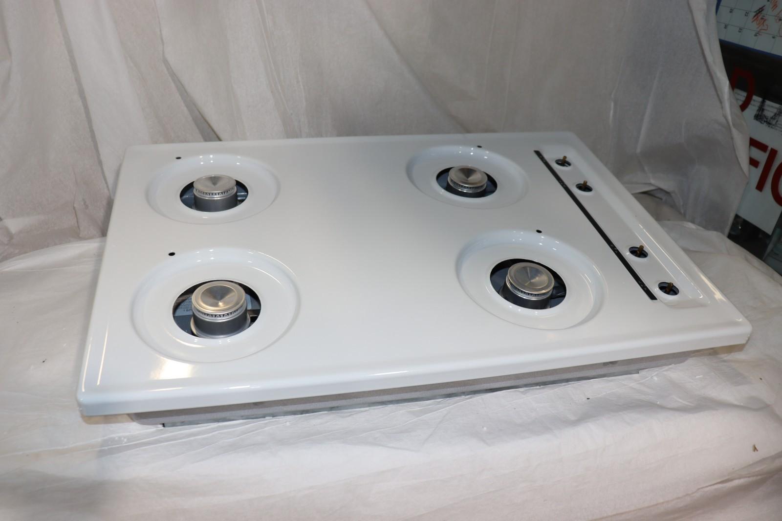 Summit WNL05P 30 inch Gas Cooktop with 4 Open Burners, Battery Ignition, White - Northside Material Brokers