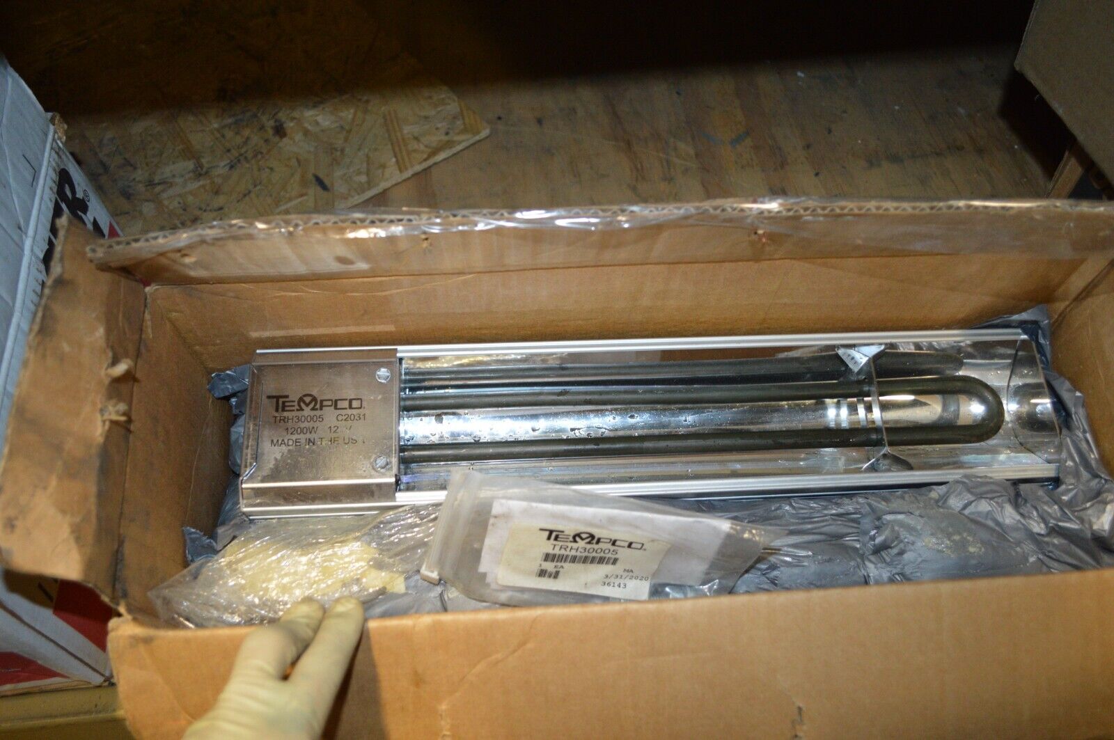TEMPCO TRH30005 Tubular Infrared Heater Assembly, 1.2kW - Northside Material Brokers