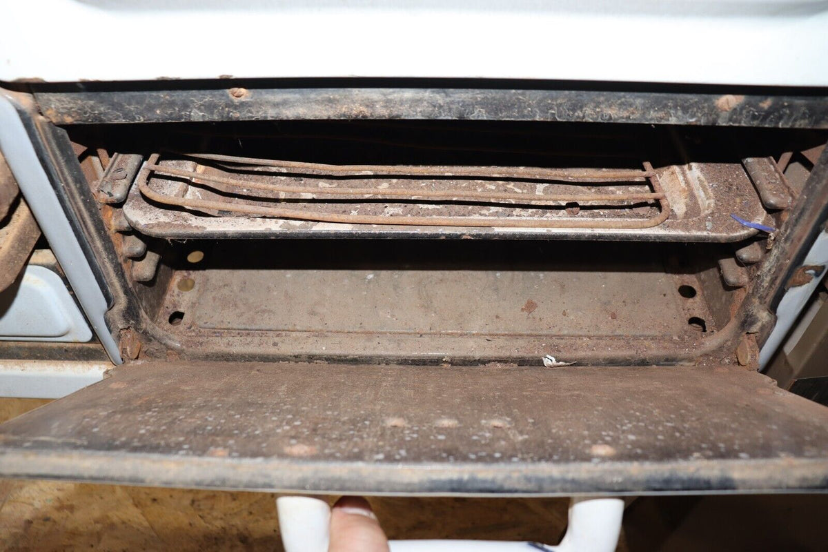 The Estate Stove Co. 2-882TR Vintage Fresh Air Oven, Fair Condition, See Photos! - Northside Material Brokers