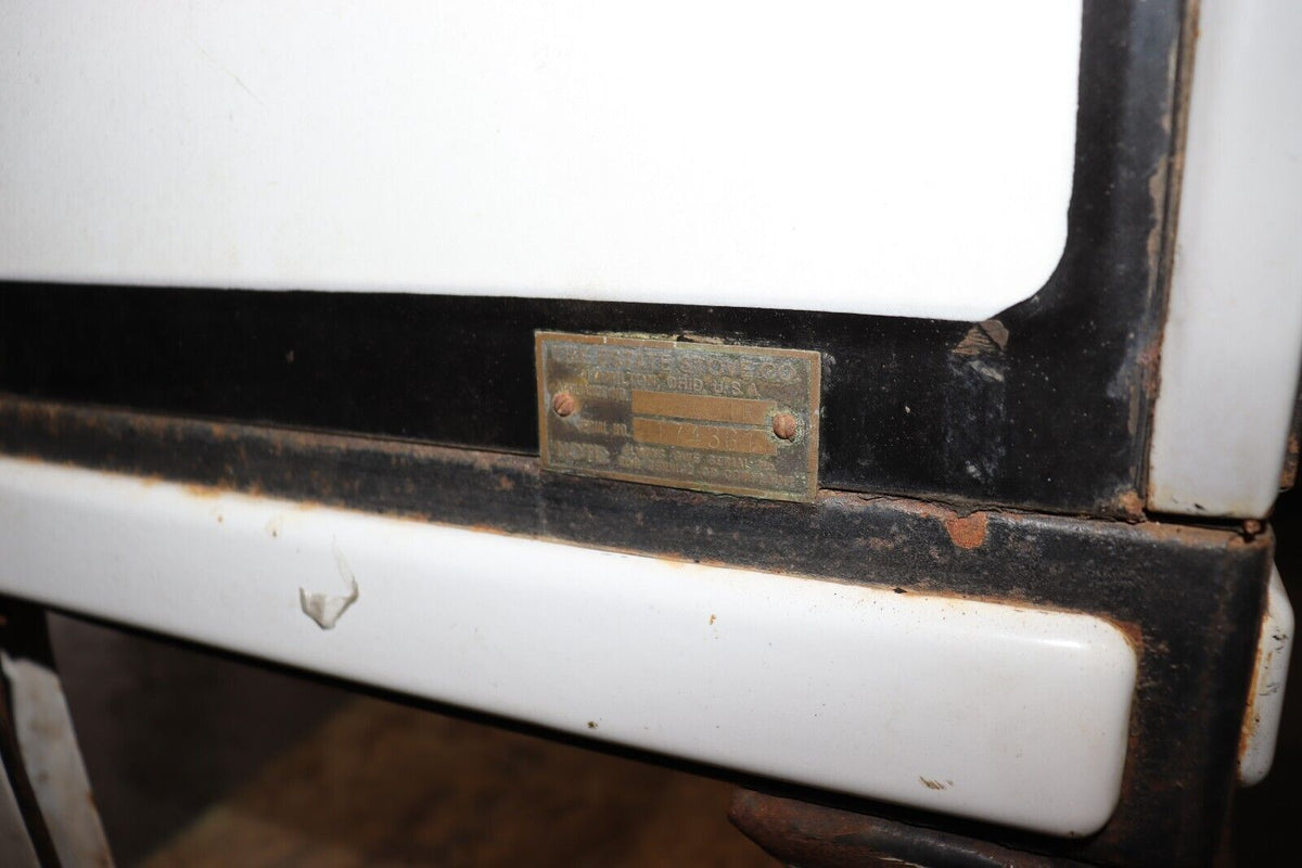The Estate Stove Co. 2-882TR Vintage Fresh Air Oven, Fair Condition, See Photos! - Northside Material Brokers