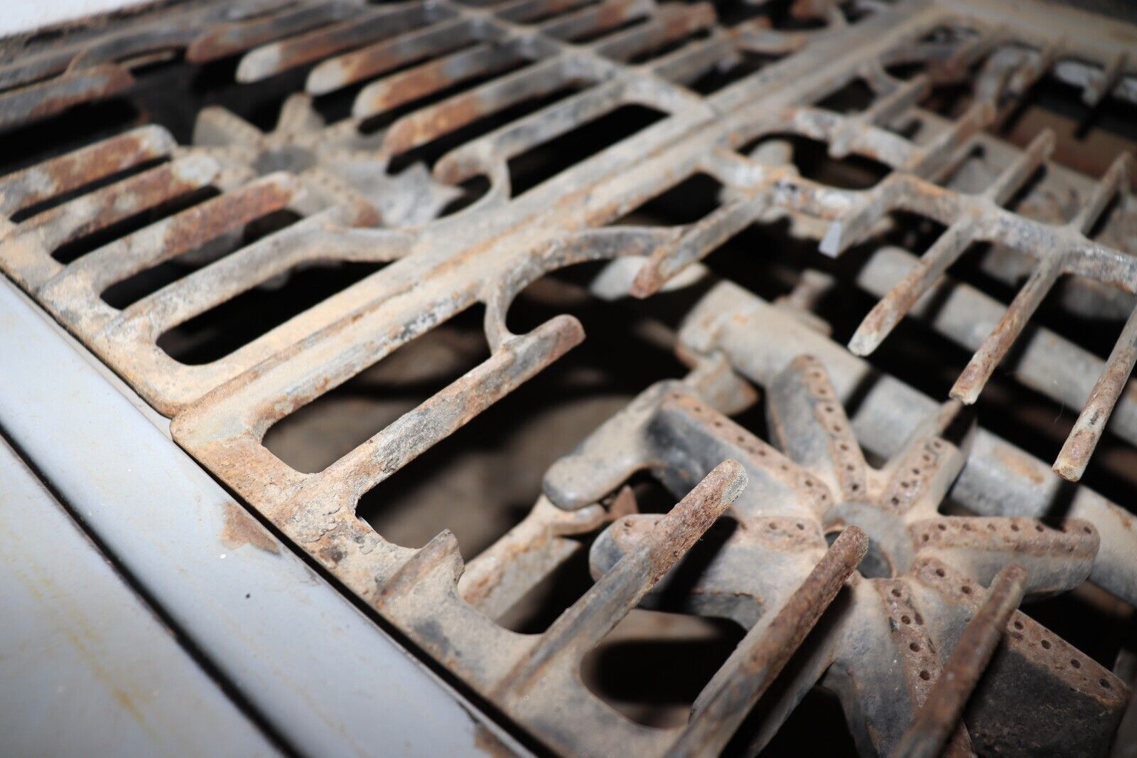 The Estate Stove Co. 2-882TR Vintage Fresh Air Oven, Fair Condition, See Photos! - Northside Material Brokers