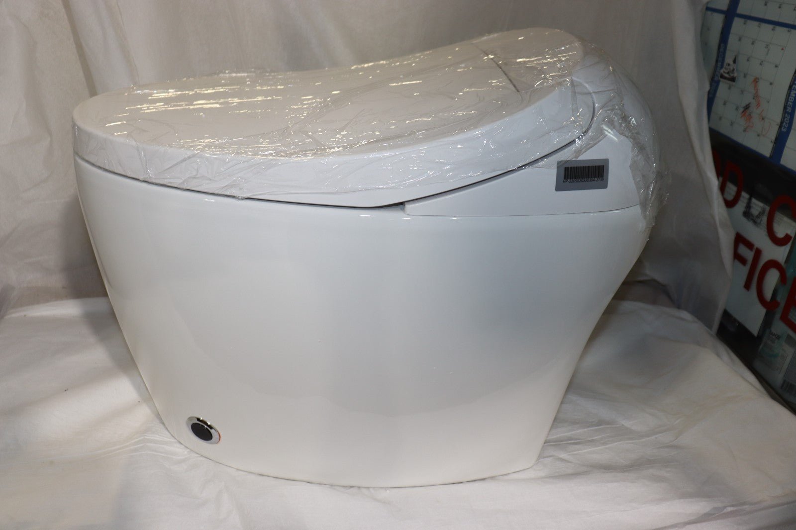 Toilet Homary 1.27 GPF Elongated Floor Mounted One Piece, Intelligent, Bidet - Northside Material Brokers
