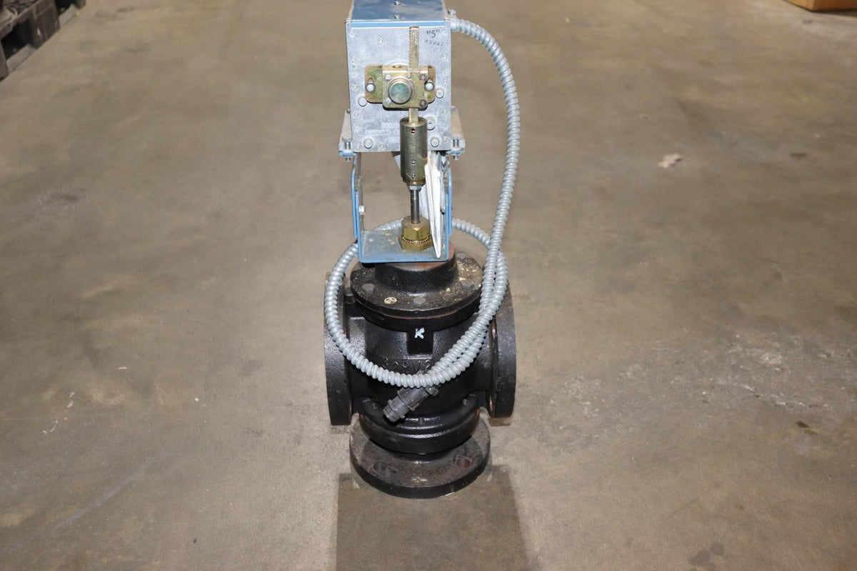 Trane X13680290220 Valve, w/ Actuator, Cast Iron, 3 Way, NOS - Northside Material Brokers