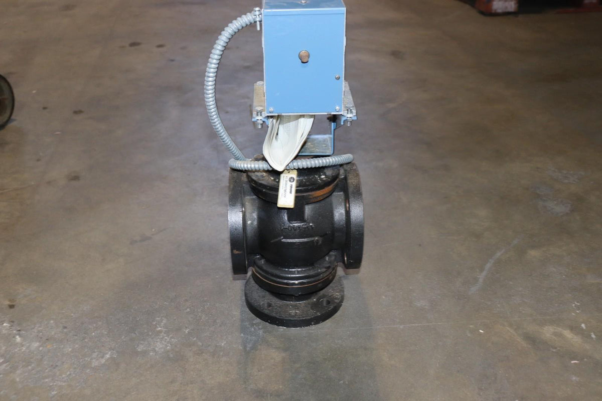Trane X13680290220 Valve, w/ Actuator, Cast Iron, 3 Way, NOS - Northside Material Brokers