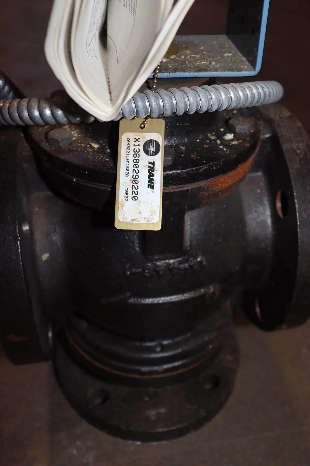 Trane X13680290220 Valve, w/ Actuator, Cast Iron, 3 Way, NOS - Northside Material Brokers