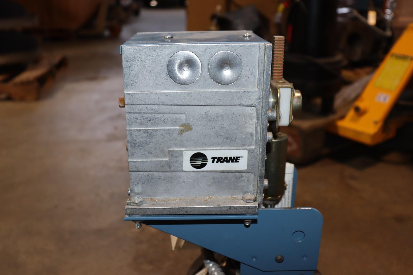 Trane X13680290220 Valve, w/ Actuator, Cast Iron, 3 Way, NOS - Northside Material Brokers