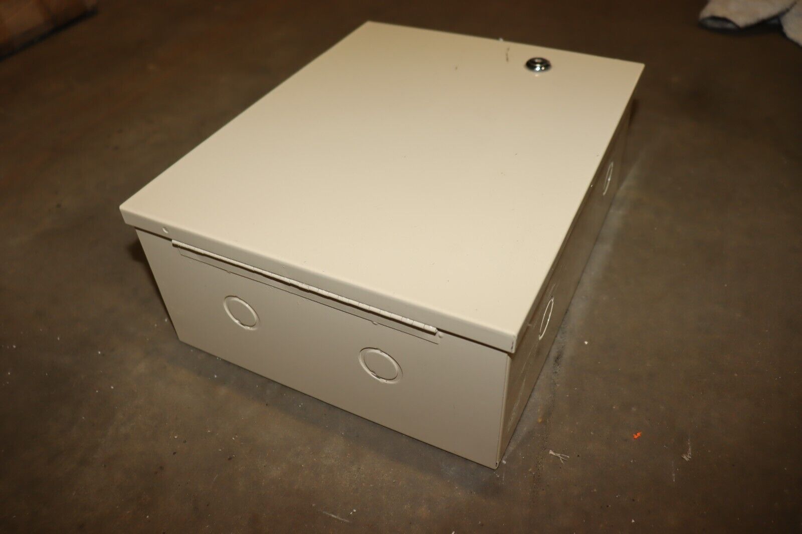 Von Duprin JB7 Relay EBOX.101, 12-24 AWG, 24 Position Terminal Strip - Northside Material Brokers