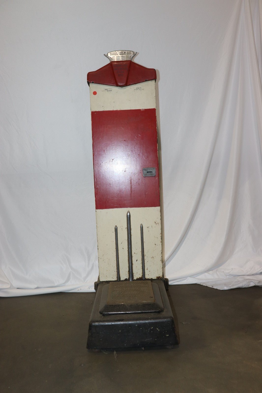 Watling Scale Your Weight and Horoscope Zodiac Wheel on Top Red & Beige - Northside Material Brokers