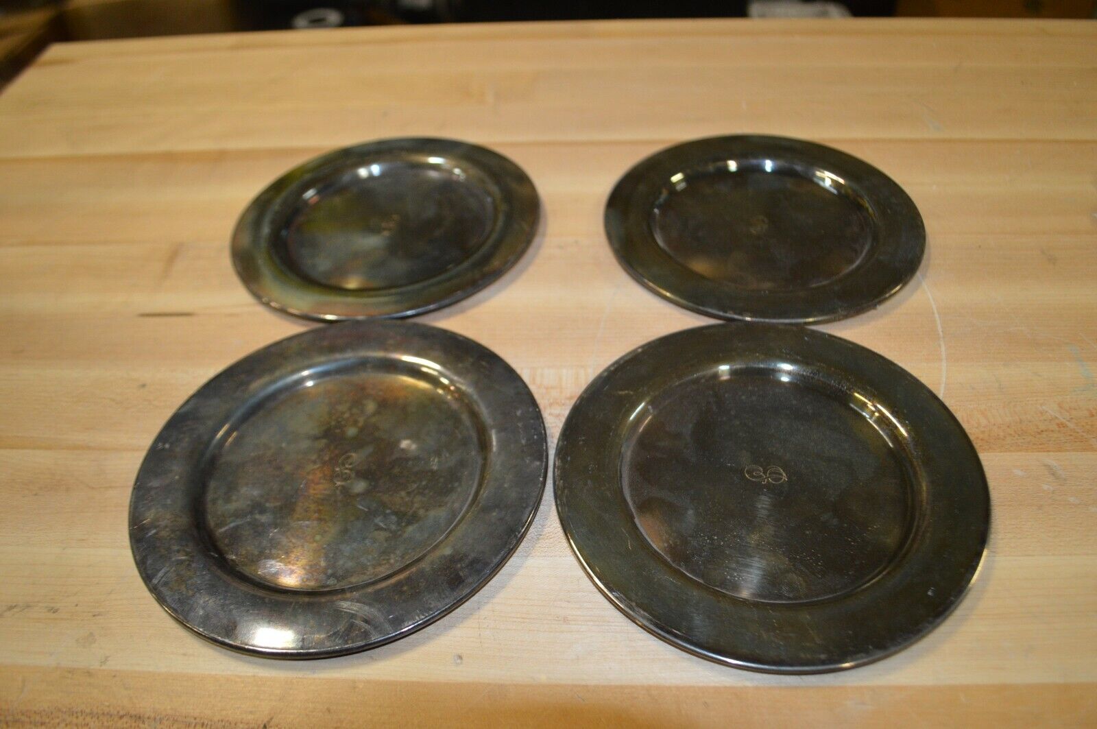 Wm.A.rogers by Oneida ltd silversmith set of 4 - Northside Material Brokers