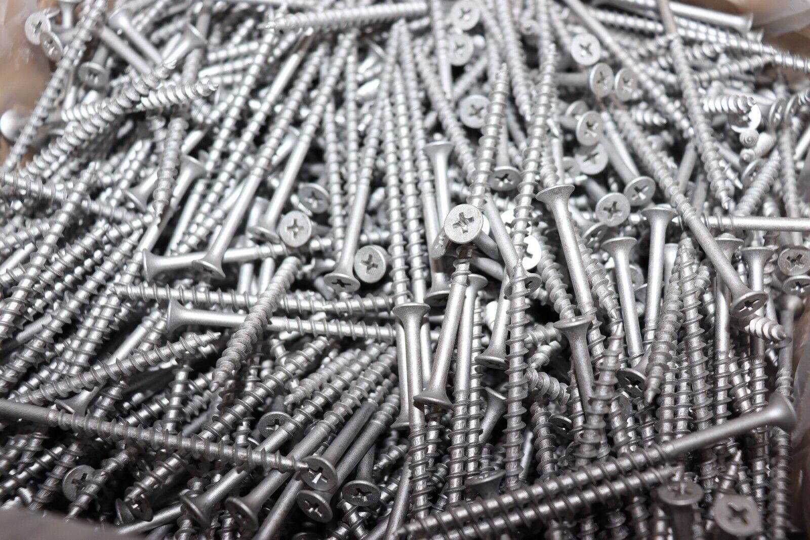 1000 Wood 3 1/2 Inch Screw 10 Phillips Bugle Head Coarse Multipurpose Zinc - Northside Material Brokers