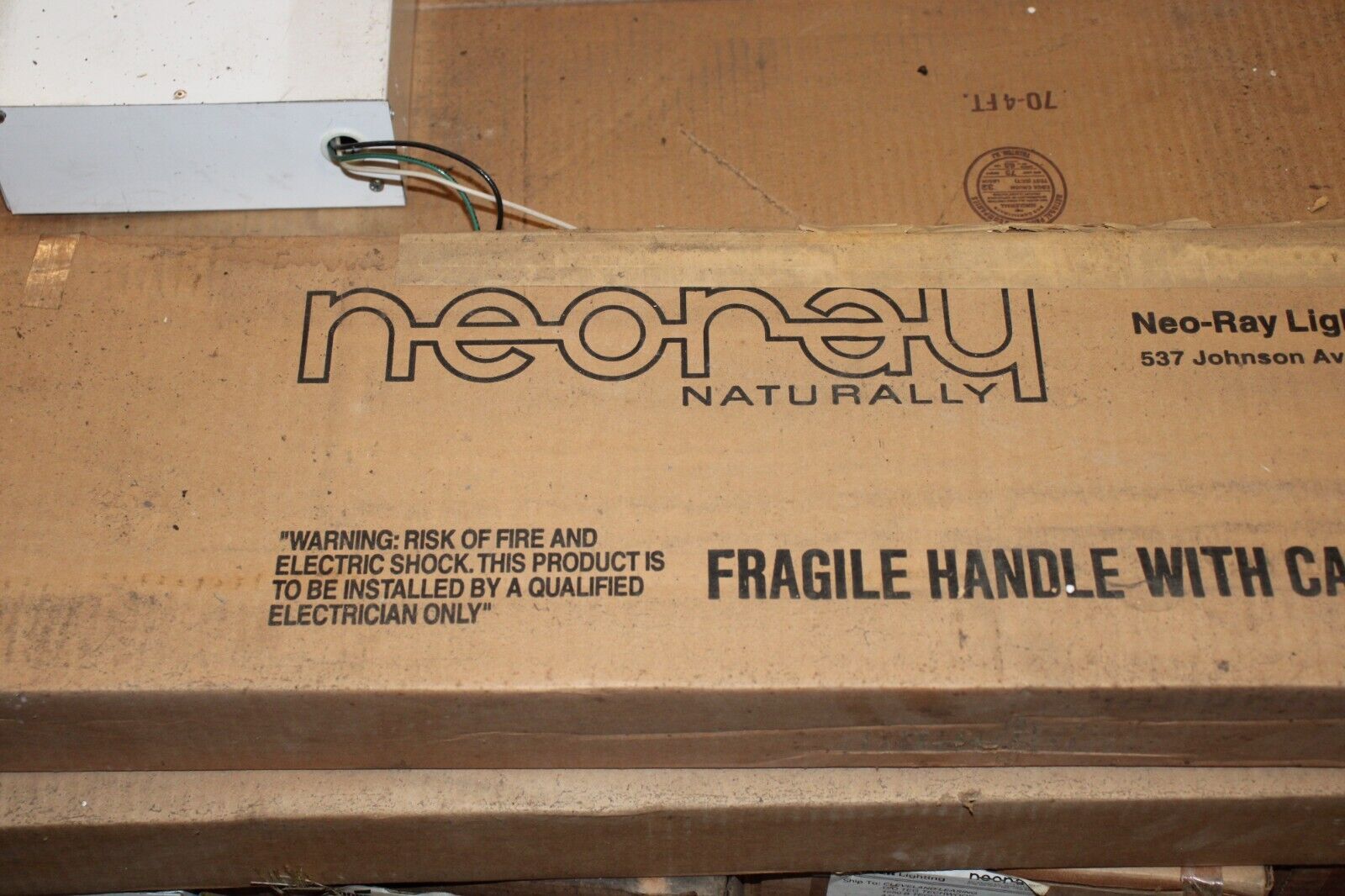 COOPER NEORAY 74iC PERIMETER WALL WASH LINKABLE FLORESCENT CEILING LI