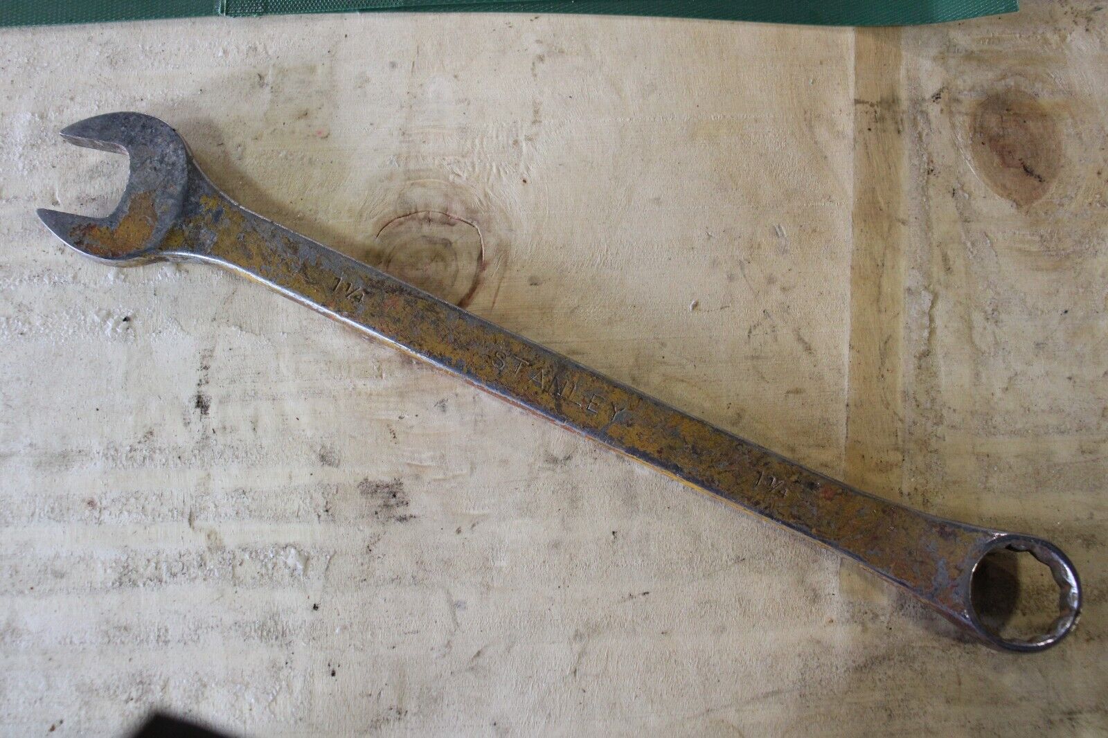 1 1/4 INCH COMBINATION WRENCH STANLEY 86-846 USA