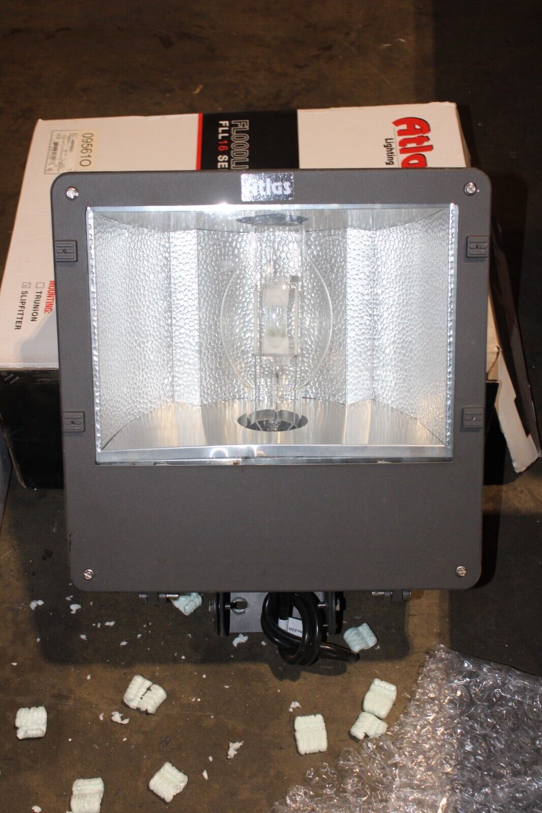 400W OUTDOOR FLOOD LIGHT ATLAS FLL-400PQ - Northside Material Brokers