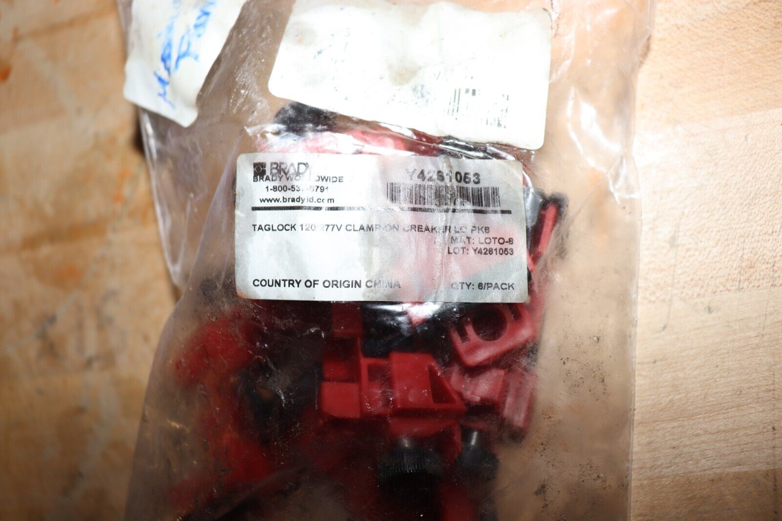 Breaker Lockout Clamp On Pack of 6 - Brady Y42S1053, TAGLOCK - Northside Material Brokers