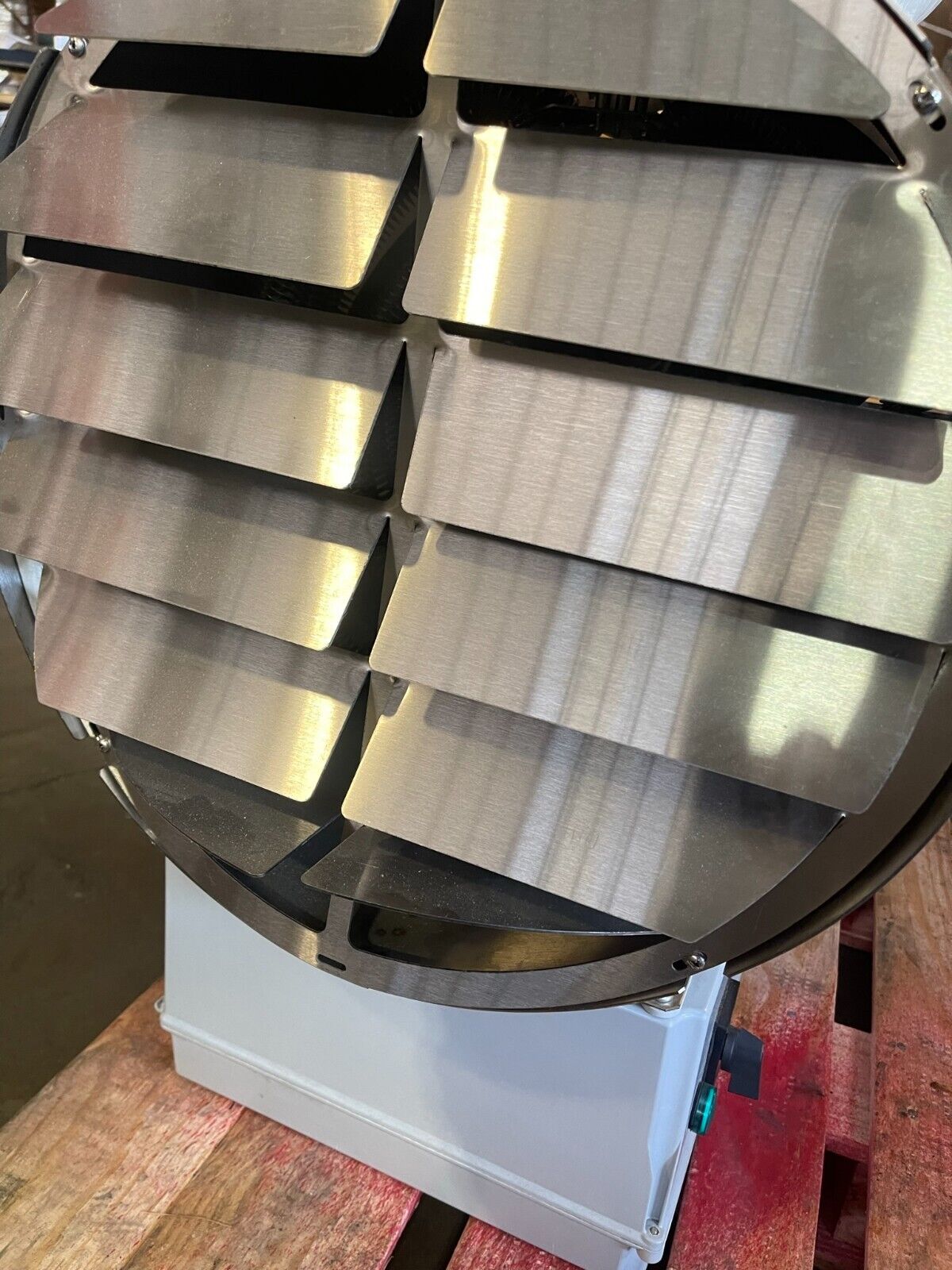 Electric Wall or Ceiling Heater 5 kW 3 Phase QMARK Washdown 480V AC - Northside Material Brokers