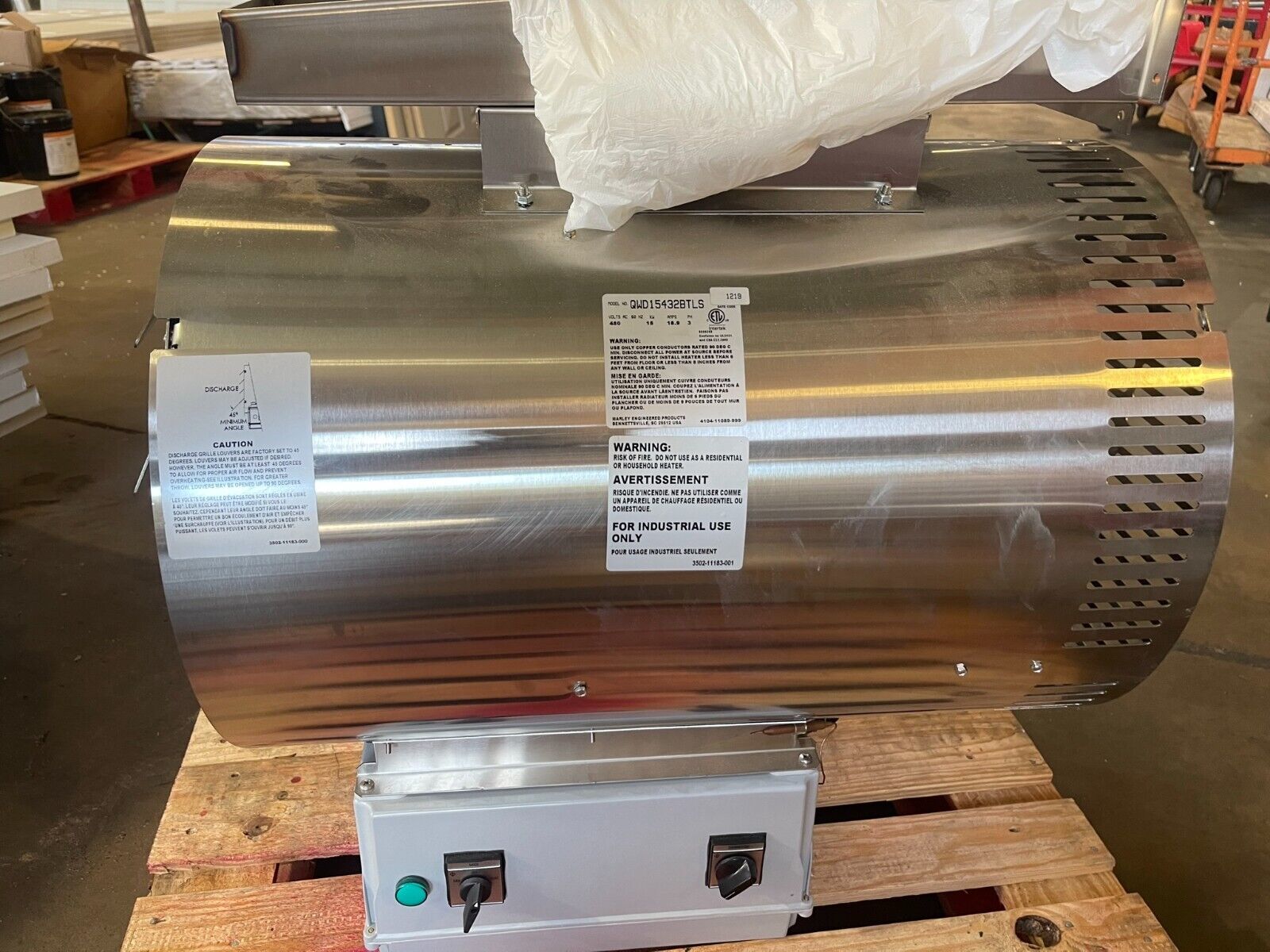 Electric Wall or Ceiling Heater 5 kW 3 Phase QMARK Washdown 480V AC - Northside Material Brokers