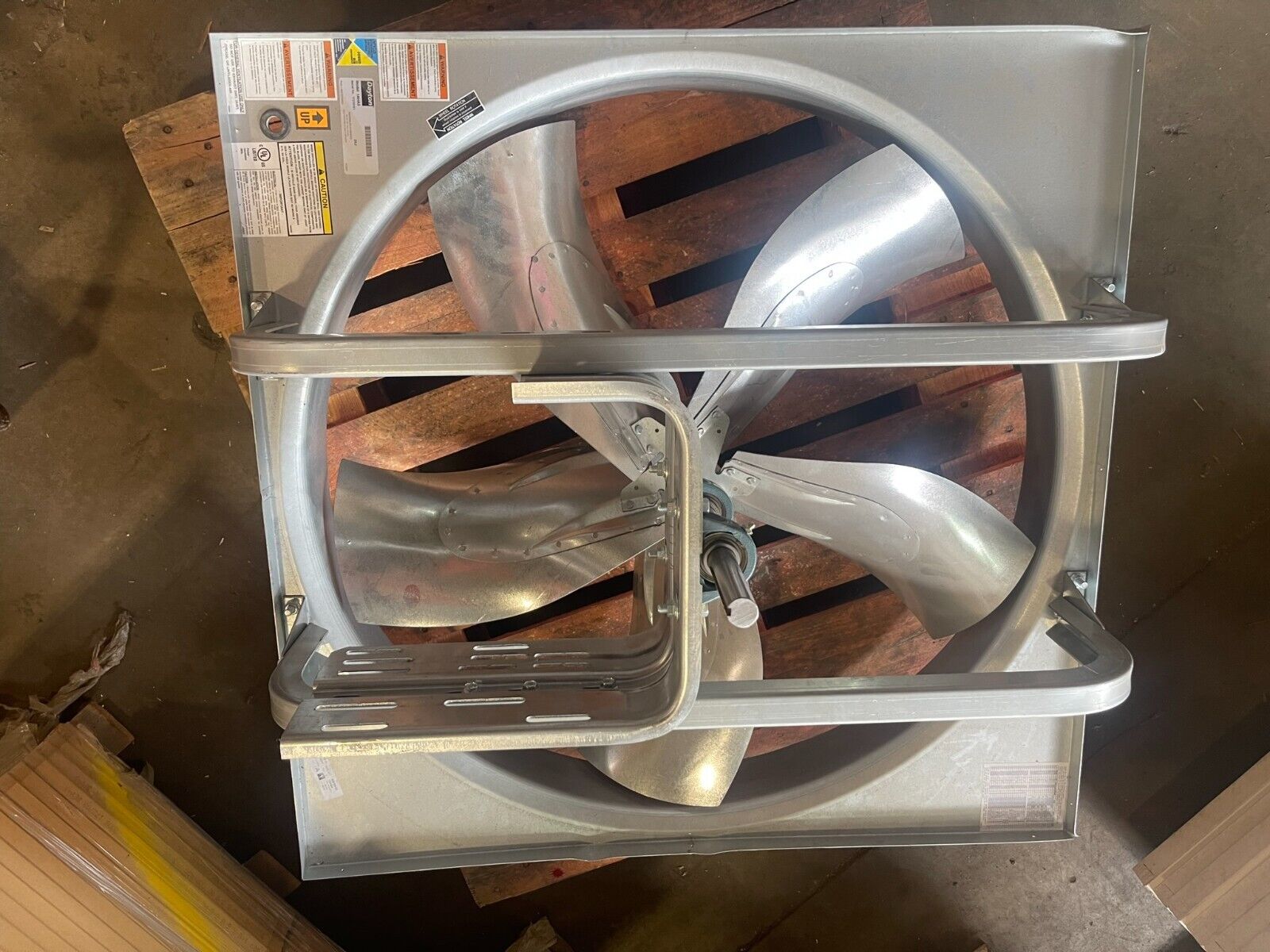Exhaust Fan 36 Inch 19,000 CFM DAYTON 1AHA3 5 Blade - Northside Material Brokers
