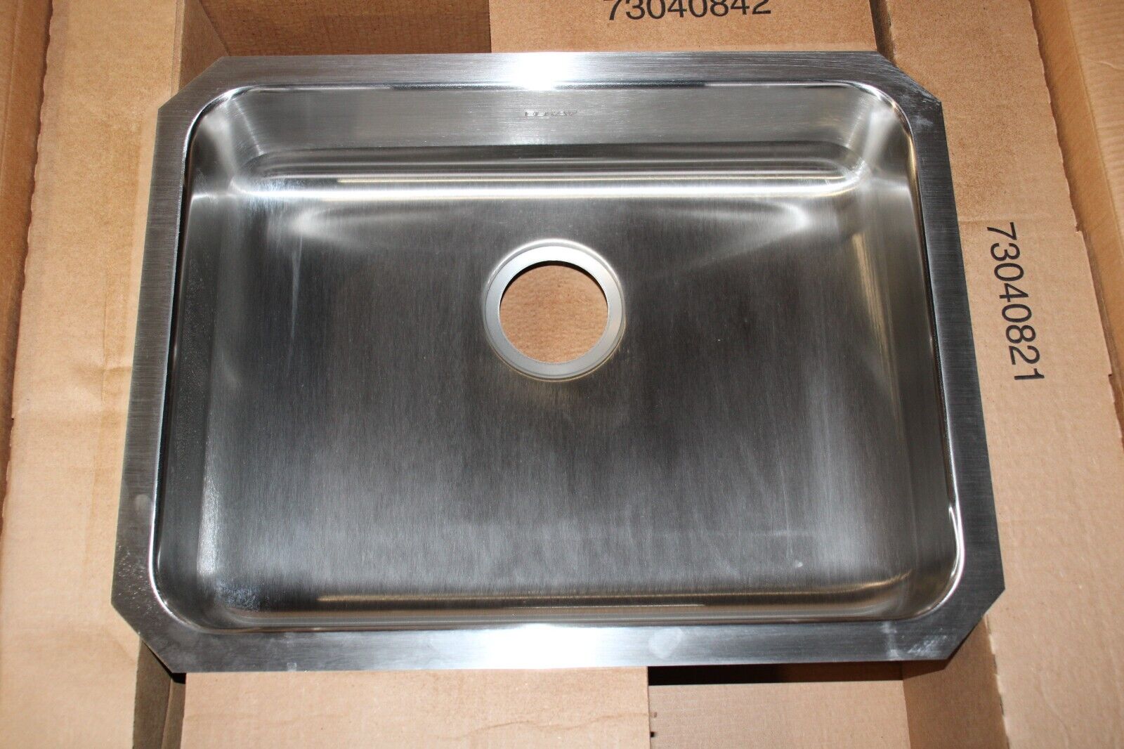 Kitchen Sink Undermount 24 in x 19 in Stainless Steel Elkay LUHAD211555 - Northside Material Brokers